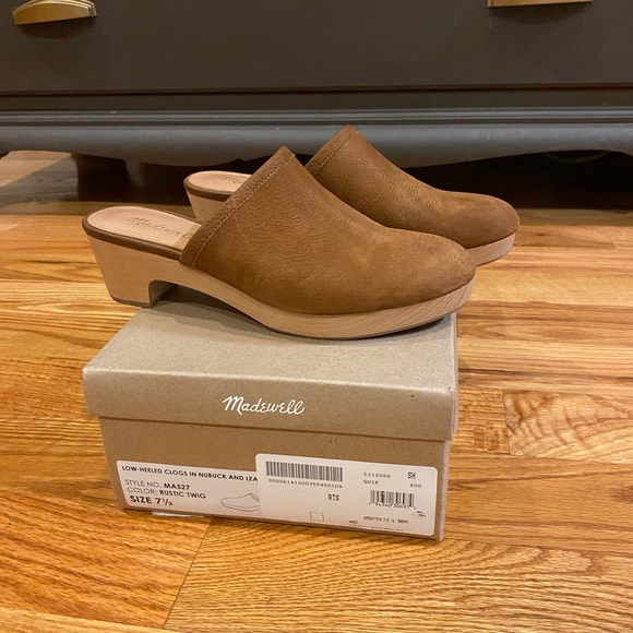 Women clogs made by Madewell. Low heeled ! Very comfortable - Picture 3 of 7